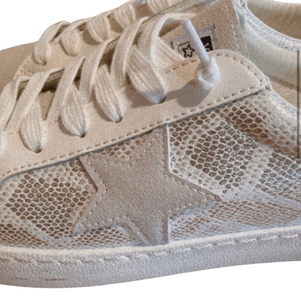 SOLD - NWOT VINTAGE HAVANA SNEAKERS SIZE 8 - Picture 4 of 9